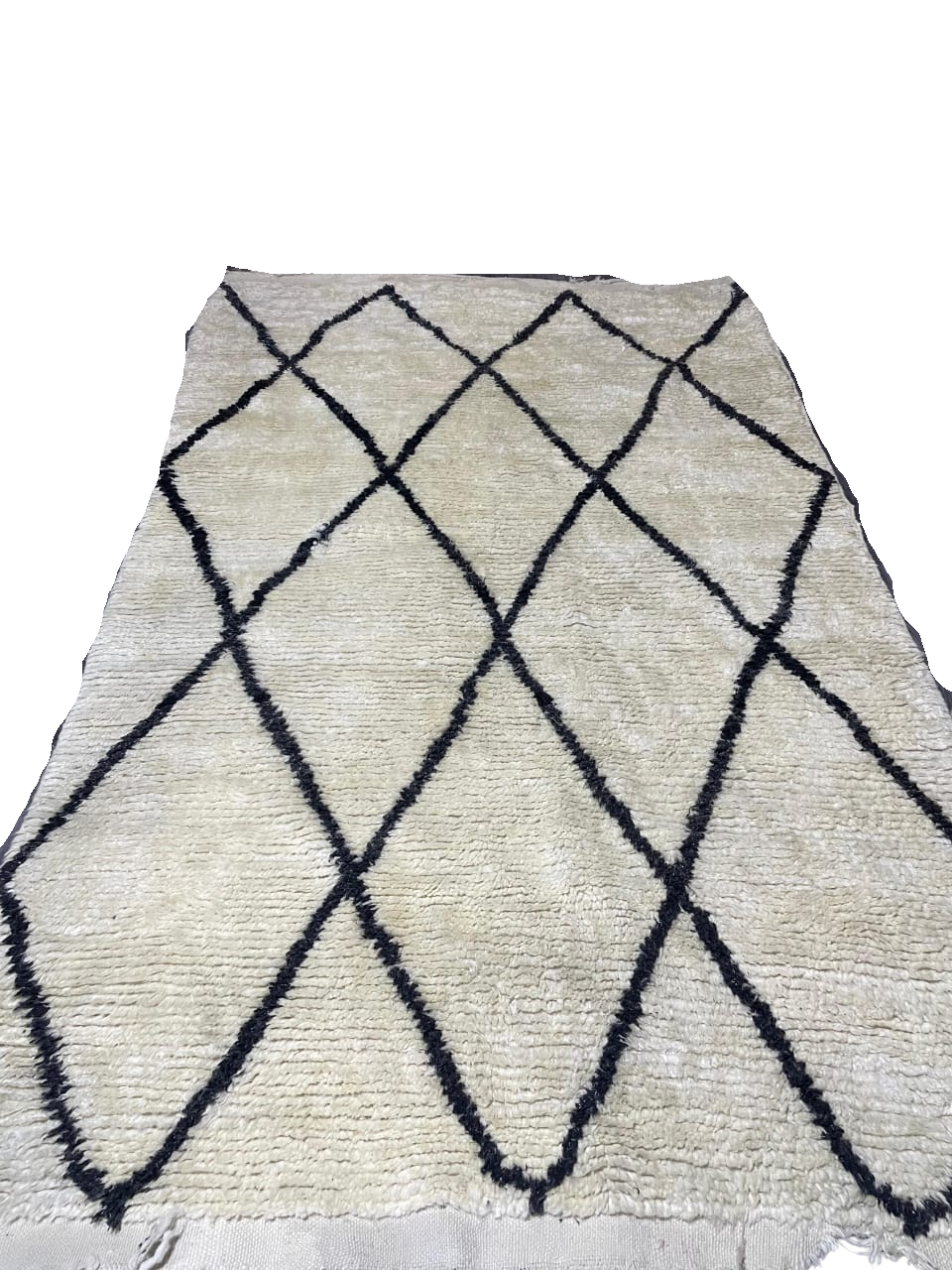 Tapis Beni Ourain Élégant en Laine – Motif Losanges Allongés